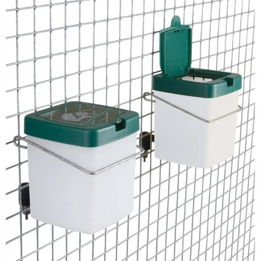Bebedouro pipeta reservatório 500ml Aves e Coelhos
