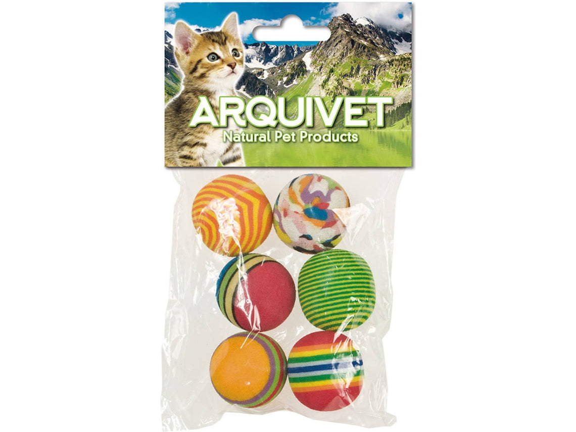 Archivo de bolas de gato surtidas